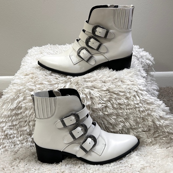Steve Madden Shoes - STEVE MADDEN -WHITE  BARK LOW HEEL WESTERN POINTED TOE ANKLE BOOTS